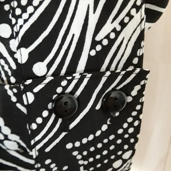 Notations Button Up Top with Attached Tank - Picture 6 of 9